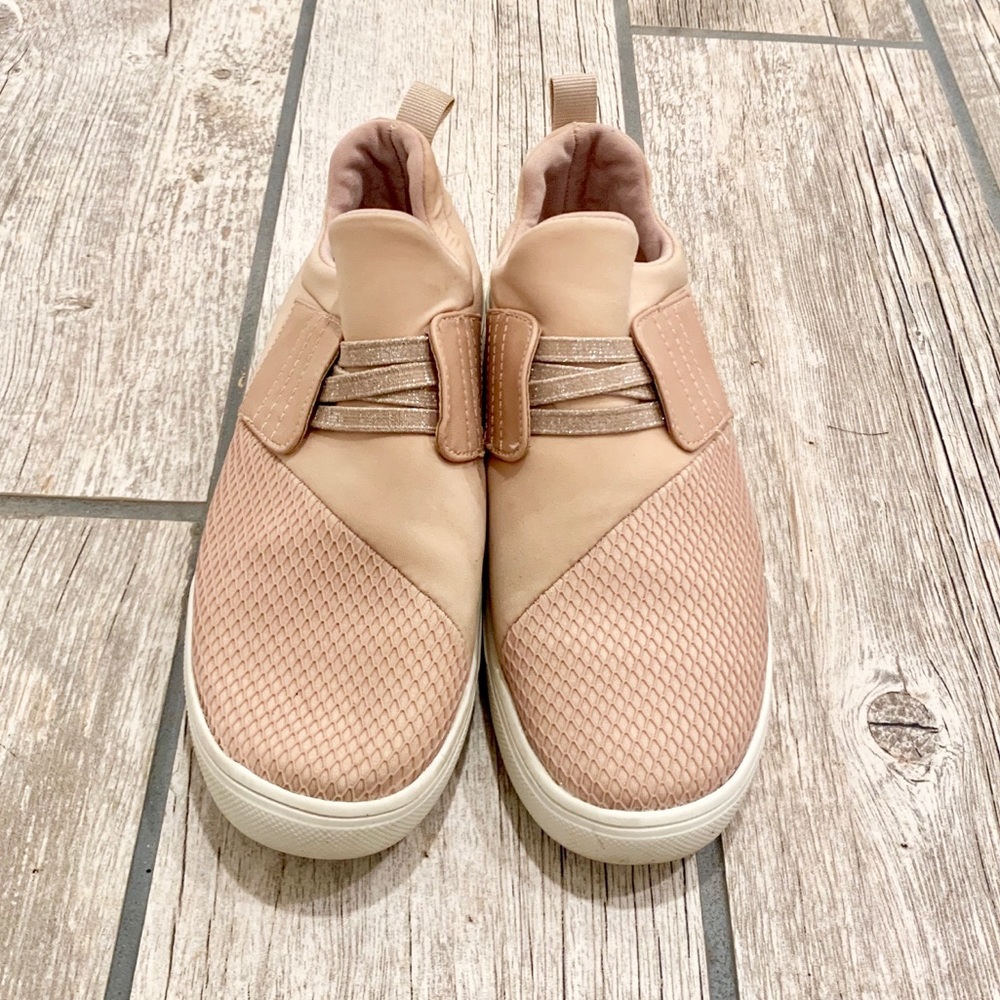 Slip on sneakers